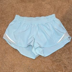 Lululemon Hotty Hot Low-Rise Short